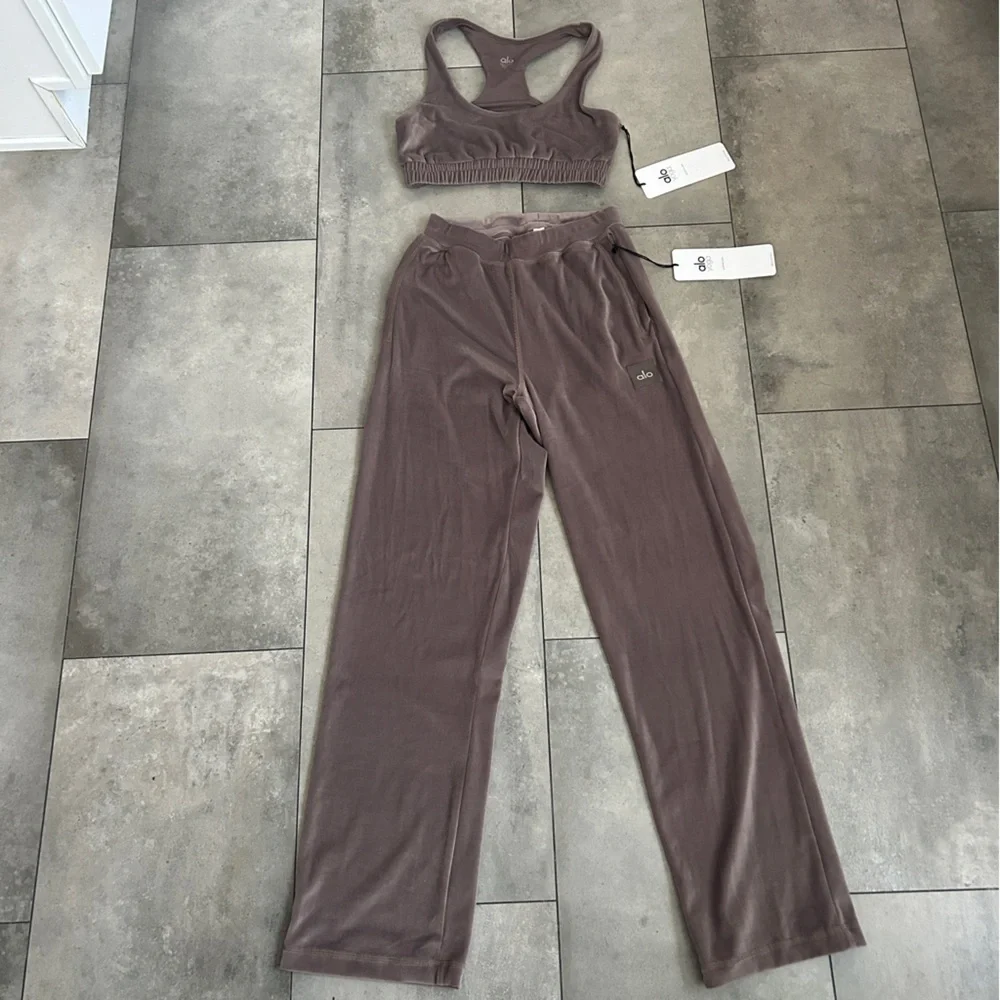 NEW Alo hot cocoa velour glimmer wide leg pant and scoop neck bra set XXS/XS - Picture 1 of 12